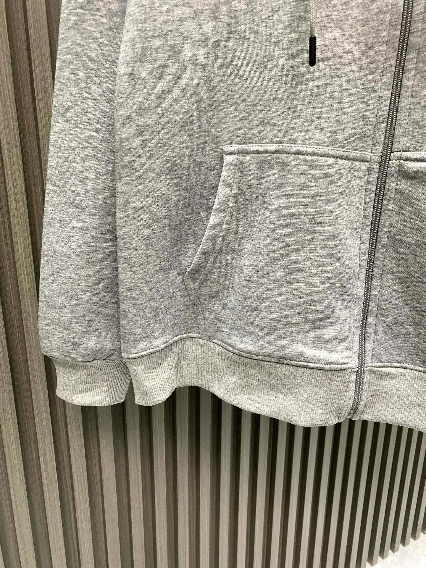 🅿️300 gray